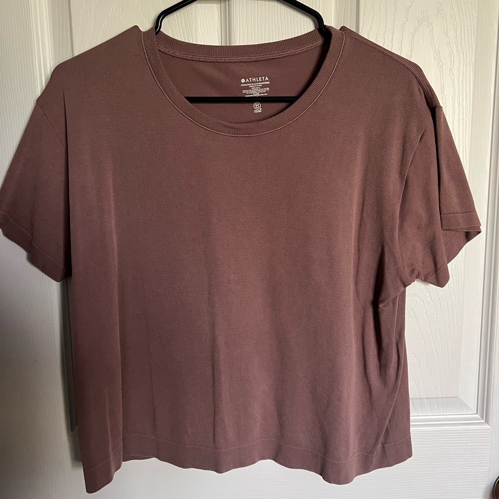 Athleta Cropped Tshirt